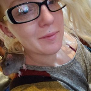 Meet your Posher, Ella